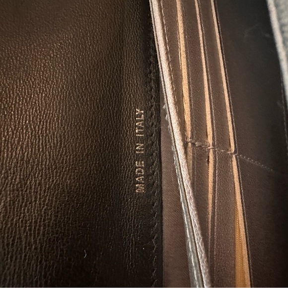 CHANEL Black Camellia Quilted Leather Continental Wallet with Silver CC - Picture 8 of 10